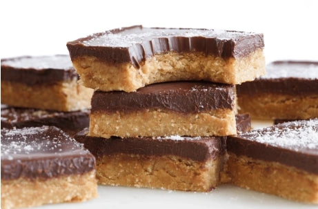 No Bake Chocolate Peanut Butter Bars (Easy, Creamy, Classic Treat)