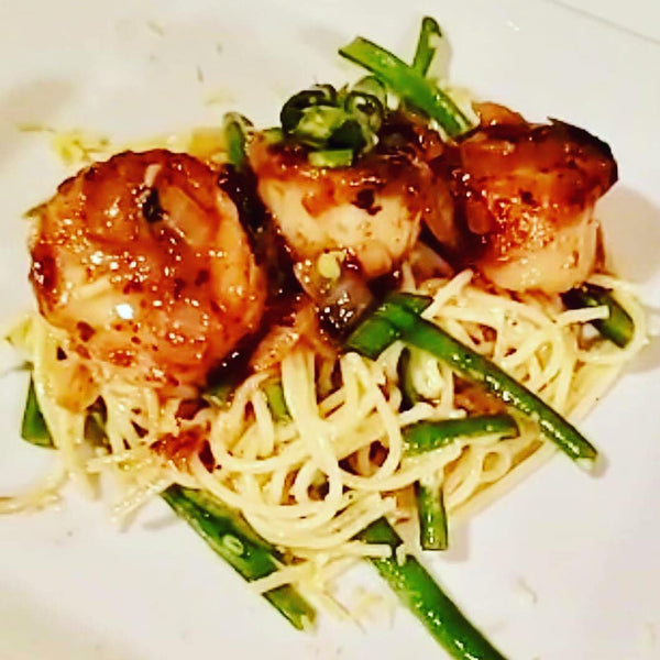 Lemon Green Bean Pasta with Sauteed Scallops in Moscato Butter